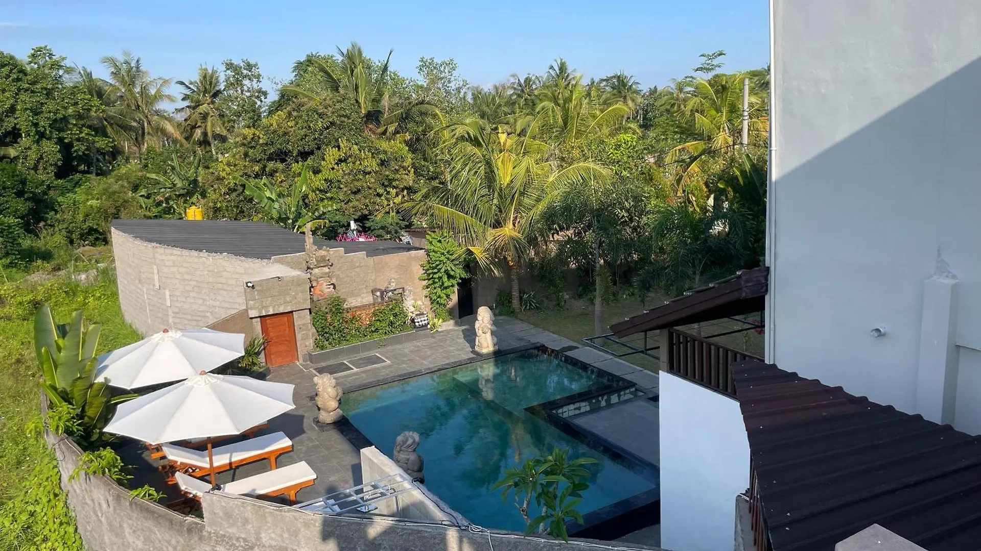 Nivaluma Hotel Ubud  2*, Ubud (Bali)