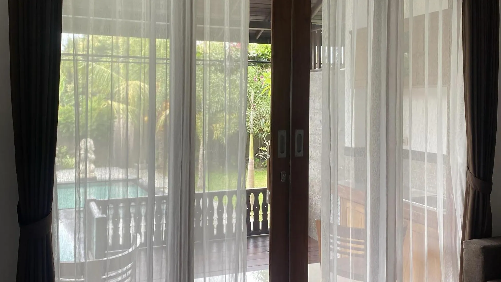 Nivaluma Hotel Ubud 2*,  Indonesien