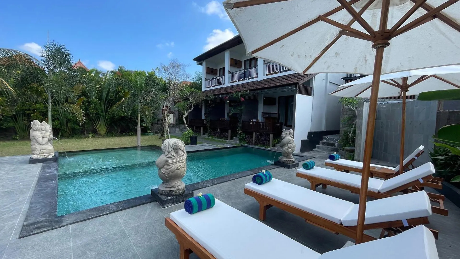 Nivaluma Hotel Ubud 2*,  Indonesien